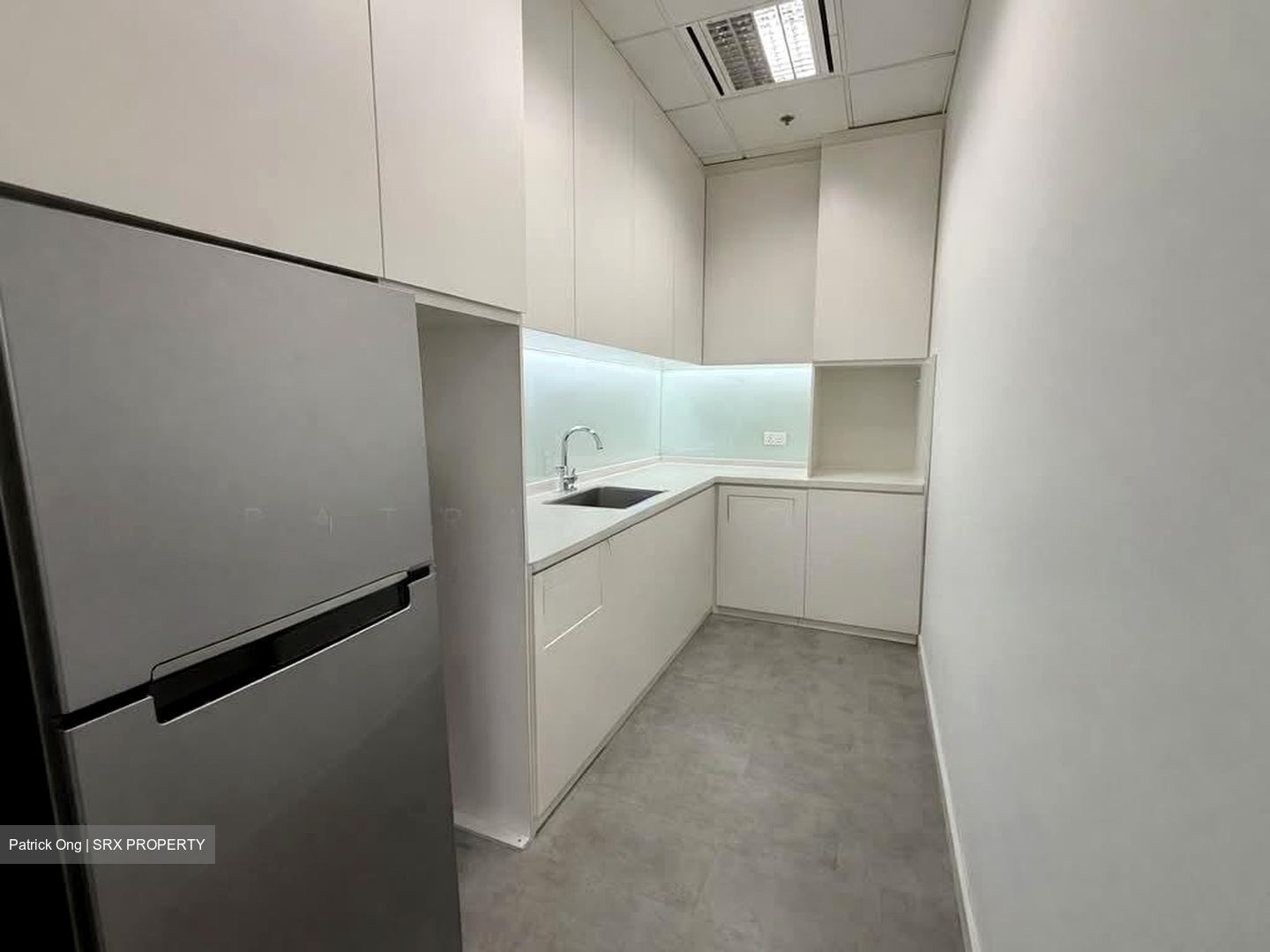 Ocean Financial Centre (D1), Office #570507011